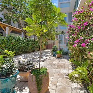 Hidden Gem In Miramar- Power Generator- Parking San Juan